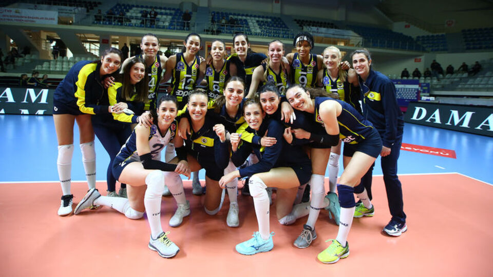 Fenerbahçe Opet'te yaprak dökümü!