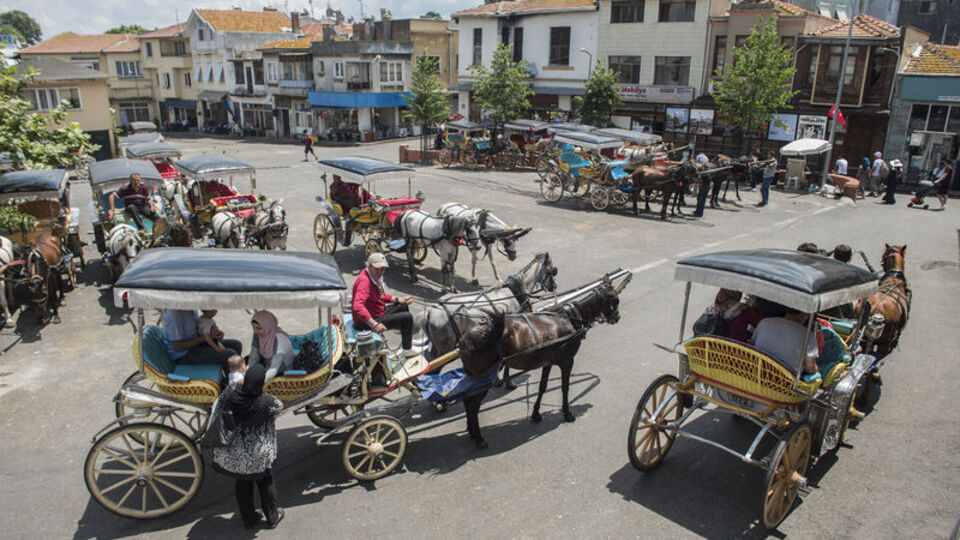 Adalar'da atlı faytonlar ne olacak?