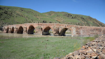 Buradan araba geçmiyor!