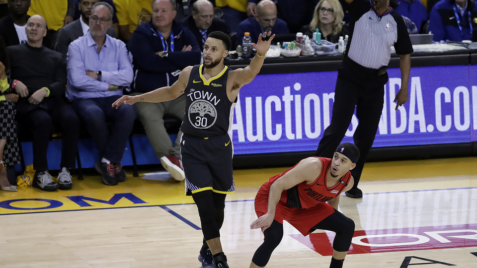 Warriors, seride 2-0 öne geçti