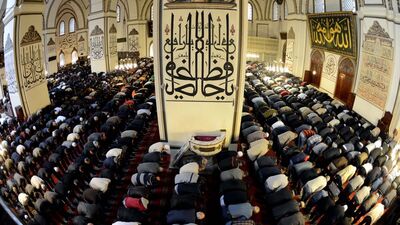 Bursa Cuma namazı saati kaçta?