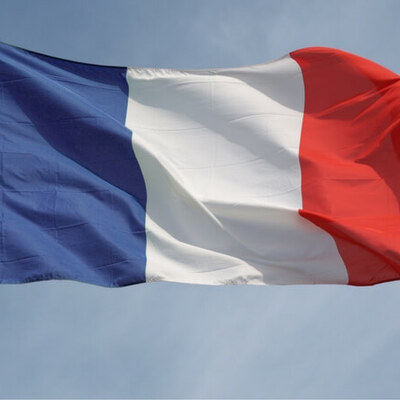 Güney Kıbrıs'tan Fransa'ya askeri üs!