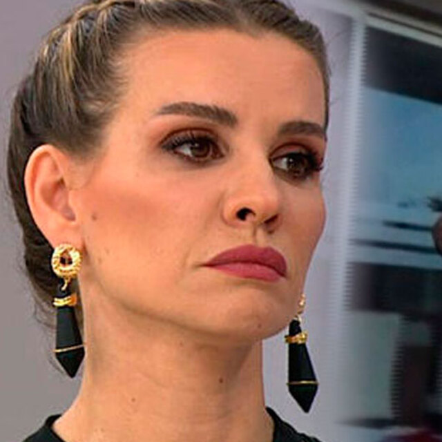 Esra Erol'a büyük şok!