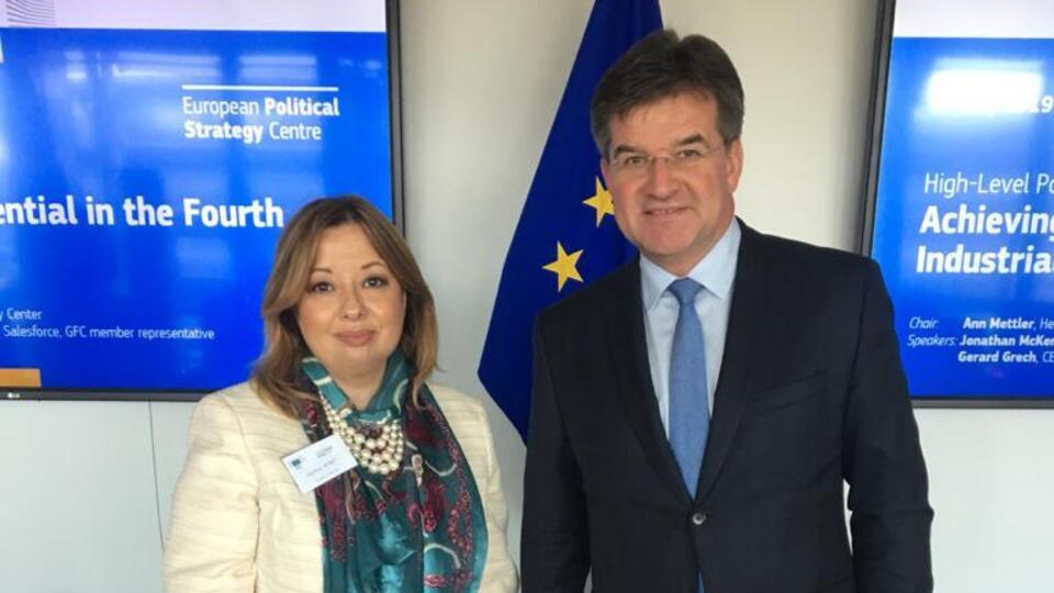 Prof. Aybet'ten yoğun görüşme trafiği