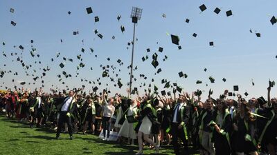 Üniversiteli gençlere yaz tatilinde çifte fırsat