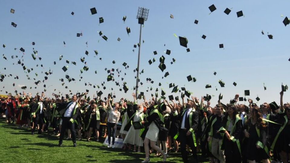 Üniversiteli gençlere yaz tatilinde çifte fırsat