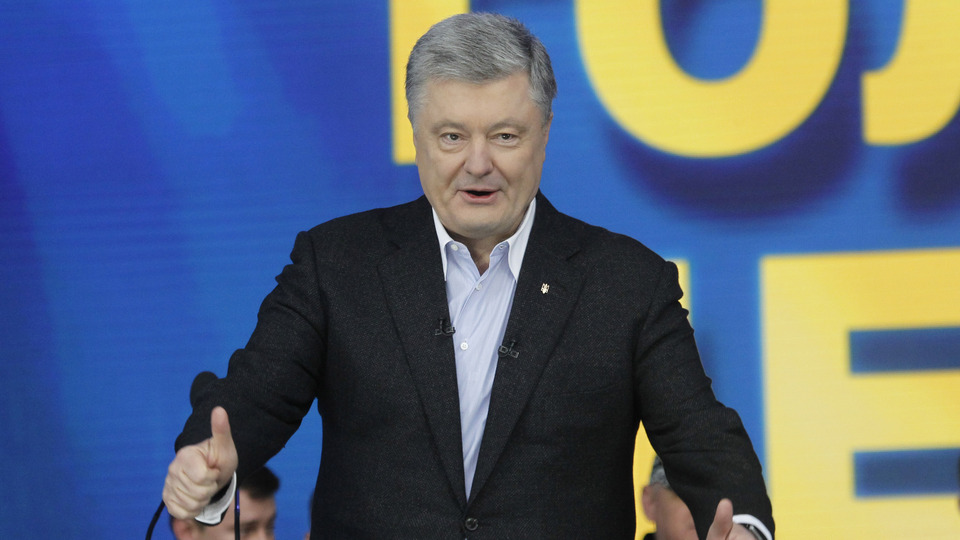 Poroşenko'ya yurt dışı yasağı' talebi!