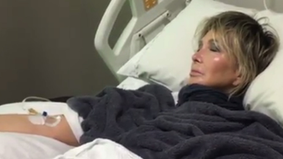 Filiz Akın sevenlerini korkuttu