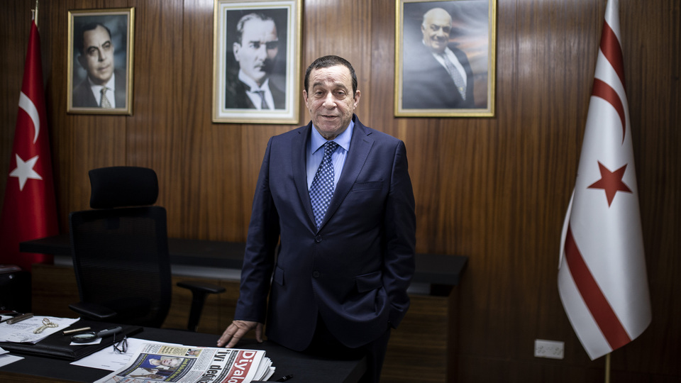 Denktaş'tan KKTC'yi karıştıran paylaşım!