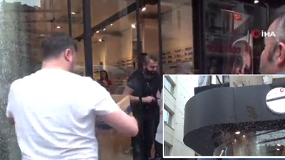 İstiklal Caddesi'ni arılar bastı!