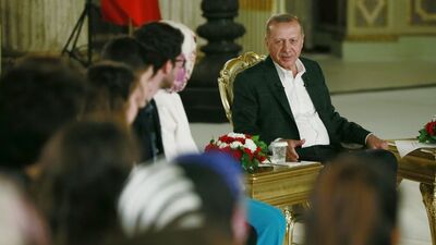 Cumhurbaşkanı Erdoğan gençlerle buluştu