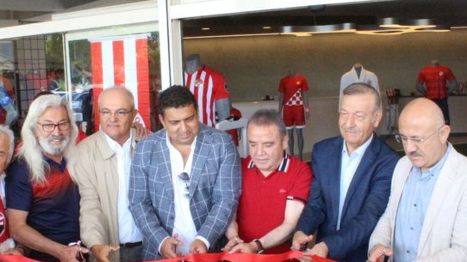 Antalyaspor Store hizmete girdi
