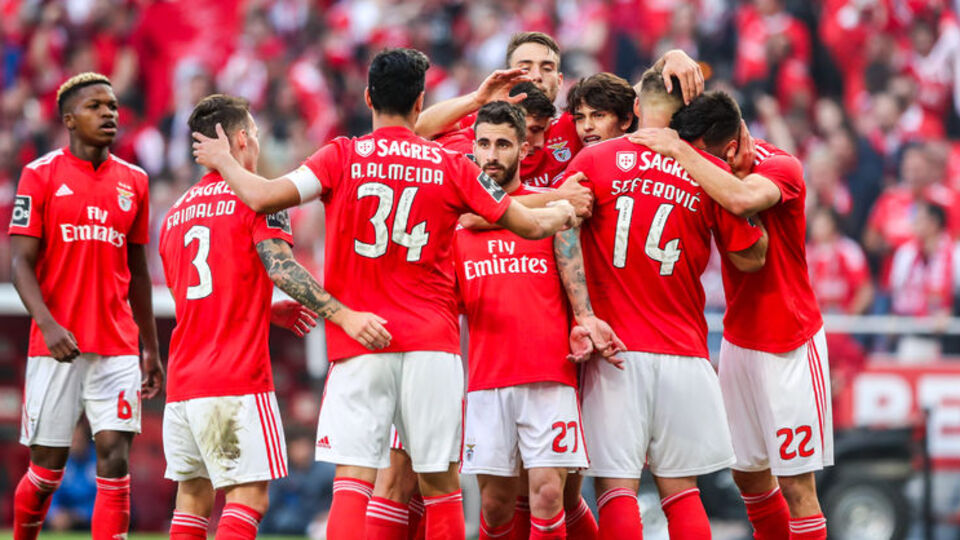 Portekiz'de şampiyon Benfica