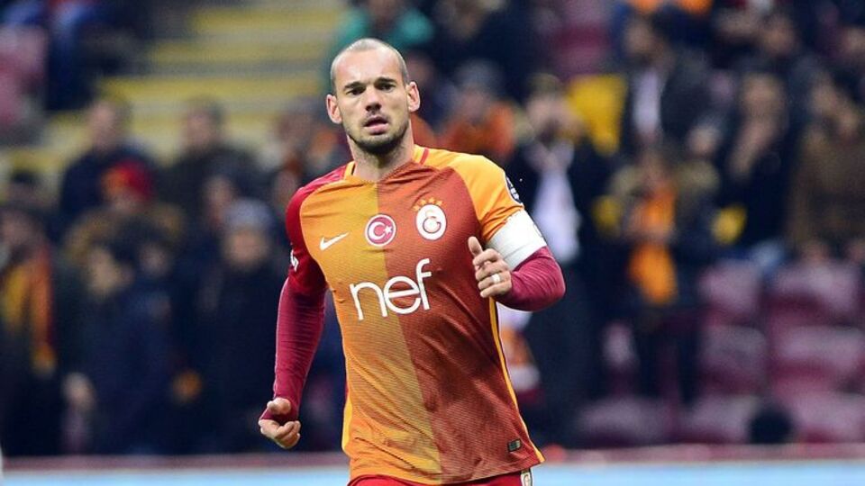 Sneijder şoku! Uçağı kaçırdı
