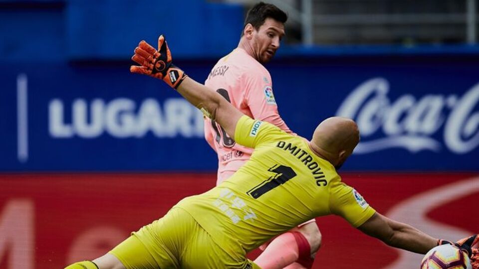 Barcelona sezonu beraberlikle kapattı