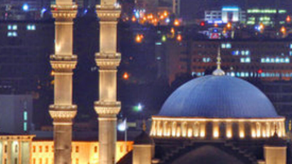 İstanbul'da bugün iftar saat kaçta?