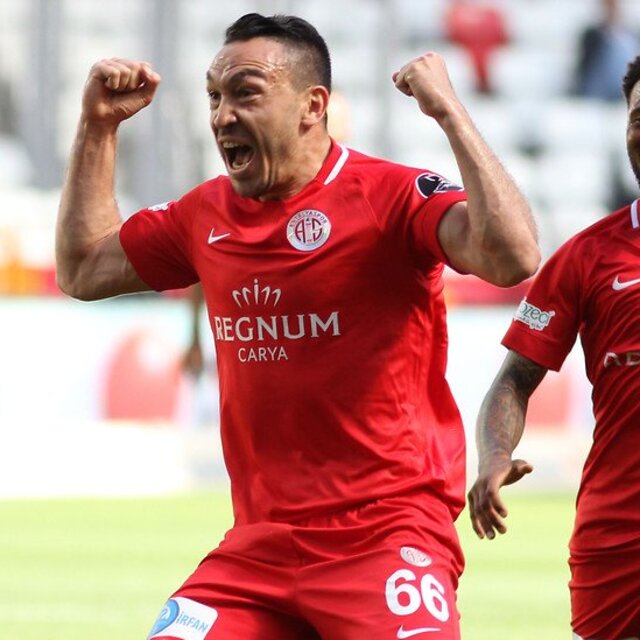 Mevlüt Erdinç durdurulamıyor