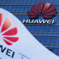 ABD Huawei kararını erteledi