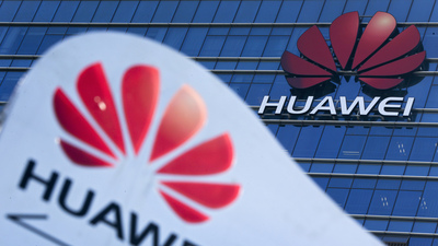 ABD Huawei kararını erteledi