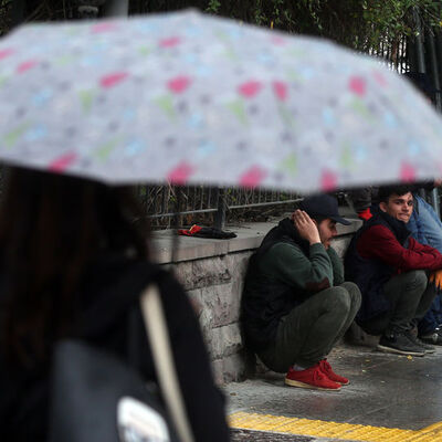 Kuzey ve doğuda sağanak, iç bölgelerde lodos