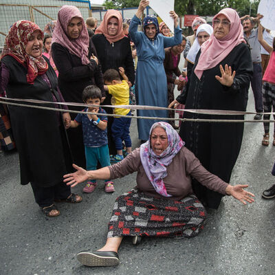 Annelerden "uyuşturucu" karşıtı eylem!