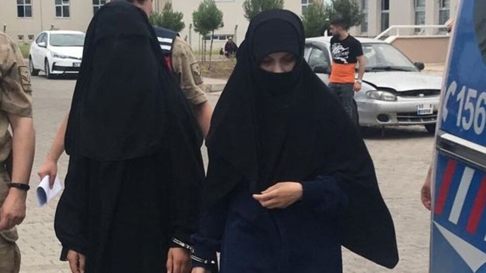 Suriye sınırında yakalandılılar