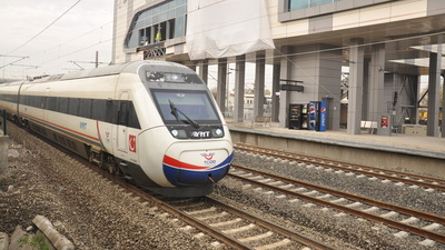 YHT'lere Ramazan Bayramı için ek sefer