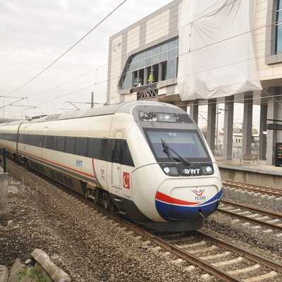 YHT'lere Ramazan Bayramı için ek sefer