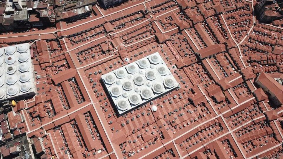 Kapalıçarşı'nın çatısı tamamen kapalı