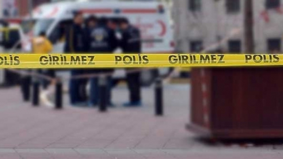 Annesini kablo ile boğarak katletti!