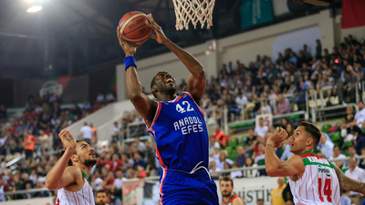 Bryant Dunston 2 yıl daha Efes'te