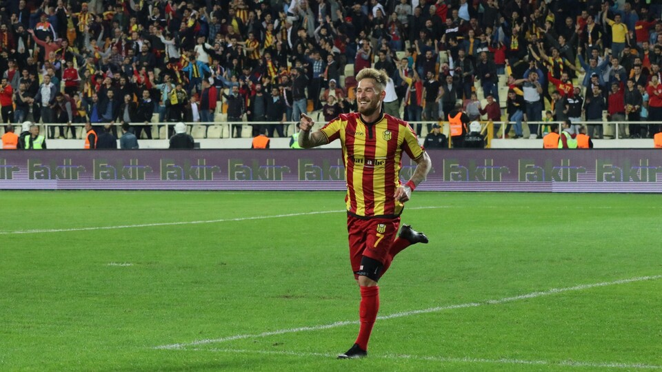 Ömer Şişmanoğlu takımdan ayrıldı