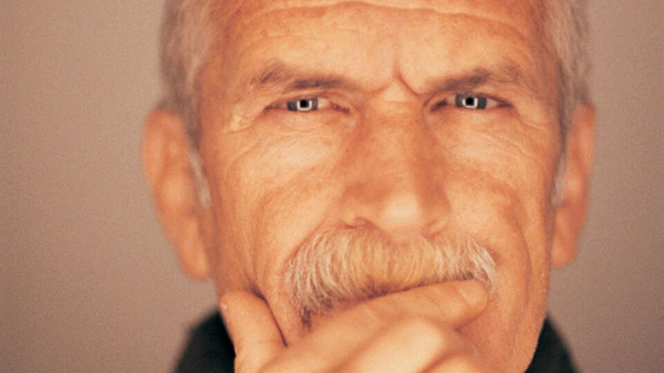 Meslektaşları yasa boğuldu