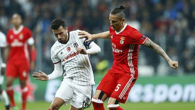 Fenerbahçe'ye bir ön libero daha!