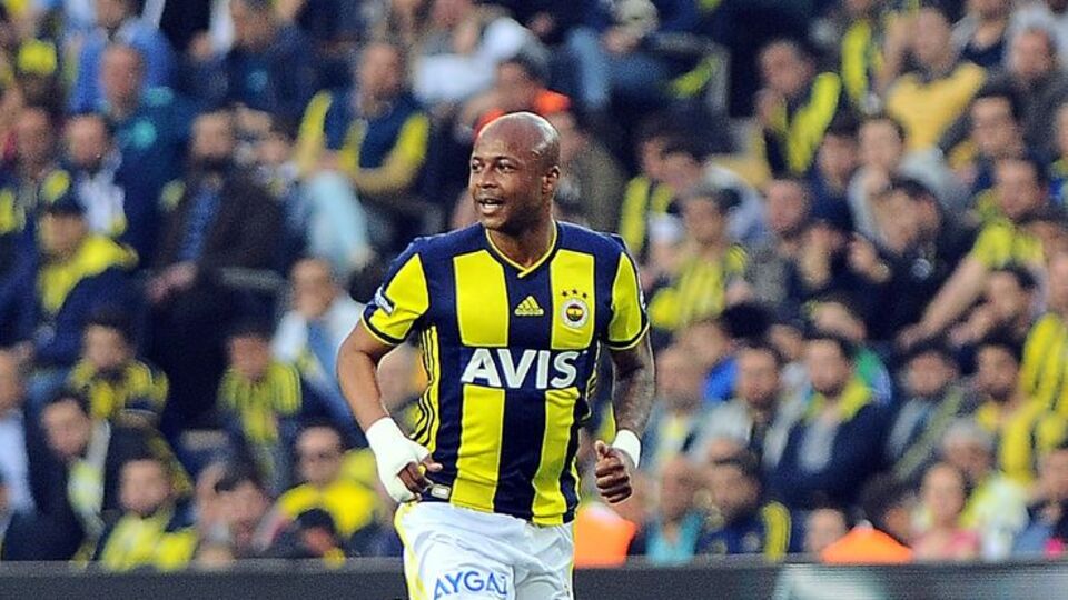 Yeni kaptan Ayew