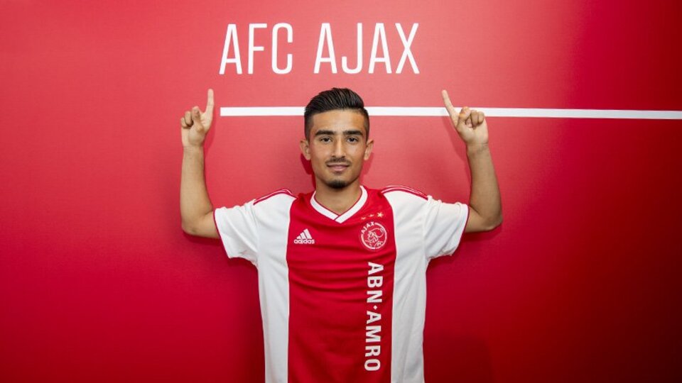 15 yaşındaki Naci, Ajax'la imzaladı!