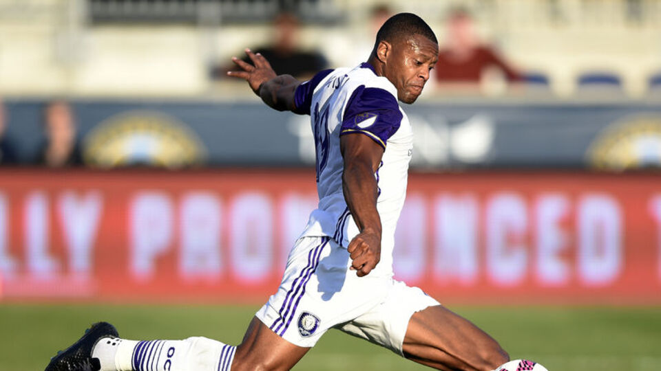 Baptista futbolu bıraktı