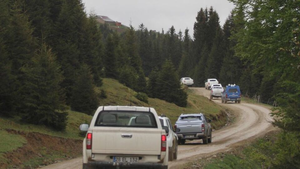 Kendisini doğa gezgini olarak tanıtmış!