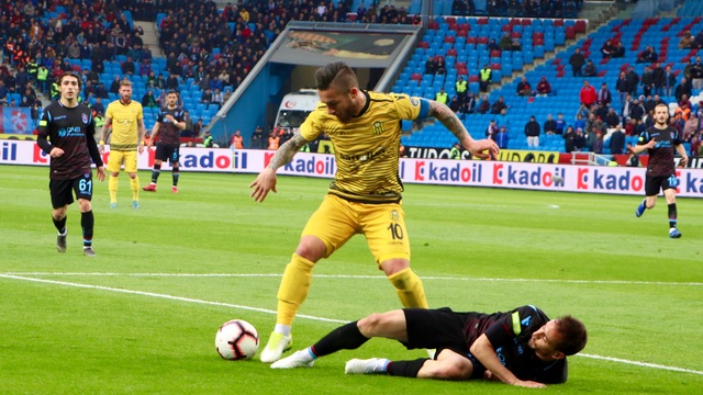 Adem Büyük ile yollar ayrıldı