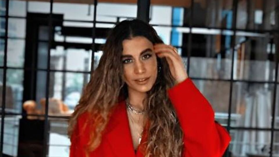 Zeynep Mayruk kimdir?