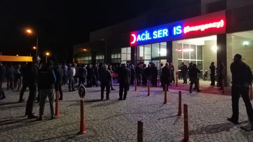 Bıçaklı saldırıya uğrayan belediye başkanı yaşamını yitirdi!