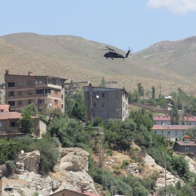Hakkari'de havanlı saldırı: 1 şehit