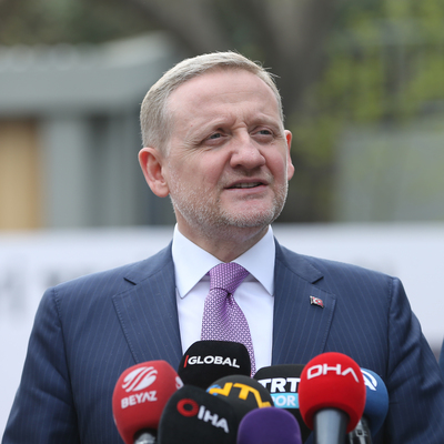 Gümüşdağ'dan stat ve Emre açıklaması!