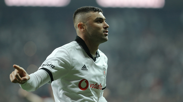 Burak'tan Adriano'ya teşekkür!