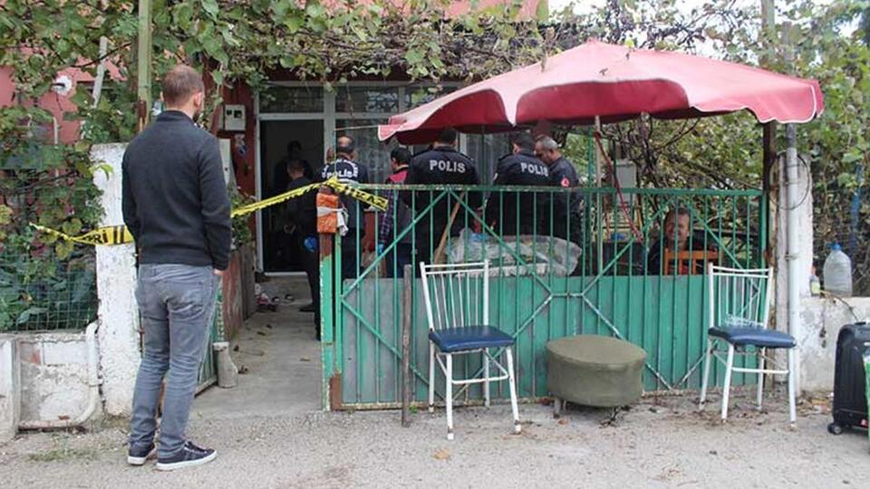 Boğazını keserek öldürdü, ev hapsi istedi