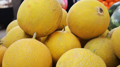 İki tanesi daire fiyatına satıldı!