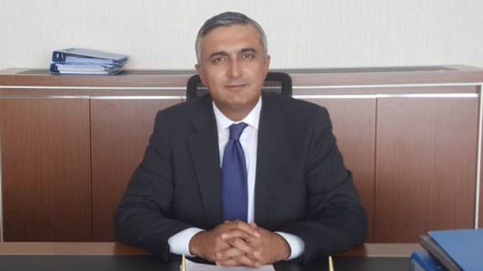 Yinal Yağan kimdir?