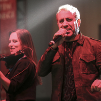 Haluk Levent'ten anlamlı düet