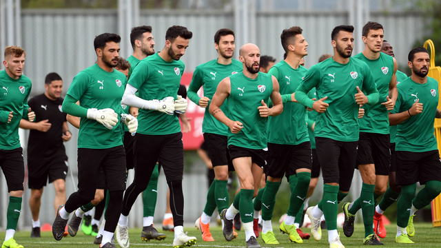 Bursaspor kader maçına çıkıyor