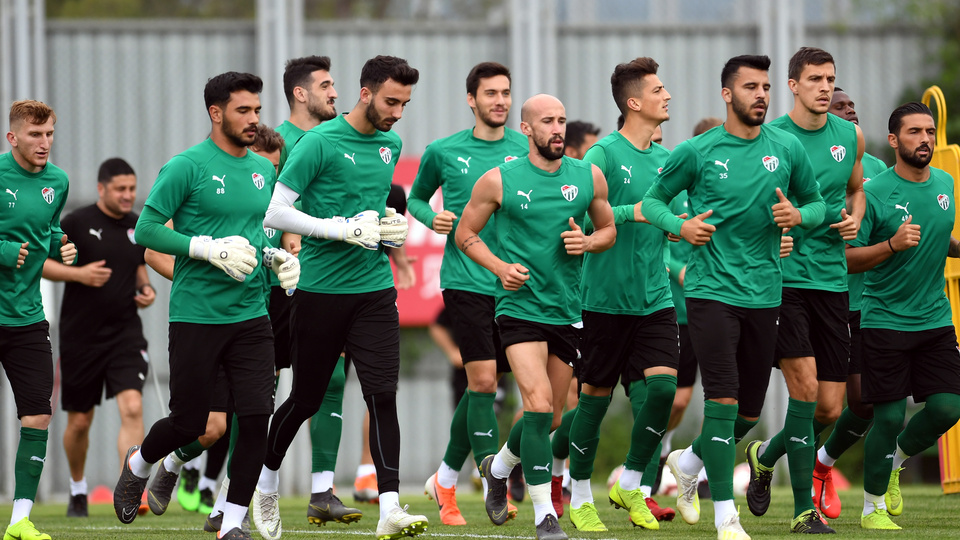 Bursaspor kader maçına çıkıyor